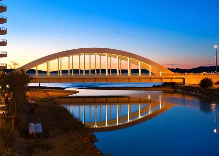 With Terrace And Pool アパート サント・マキシム